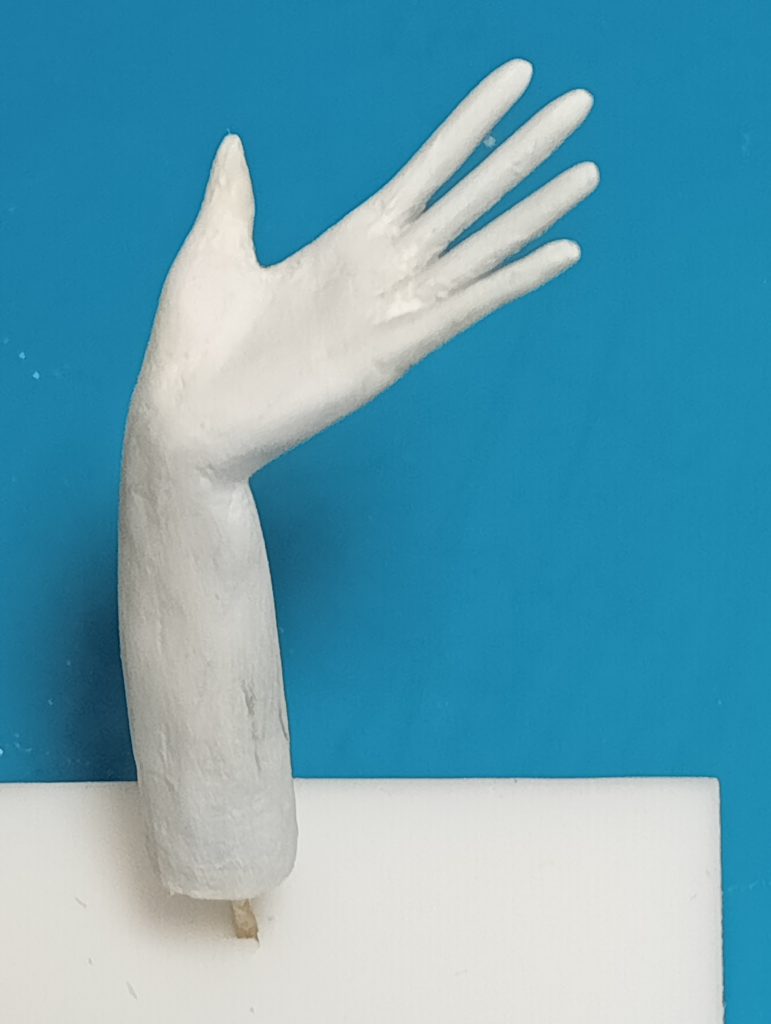 フィギュア手の修正